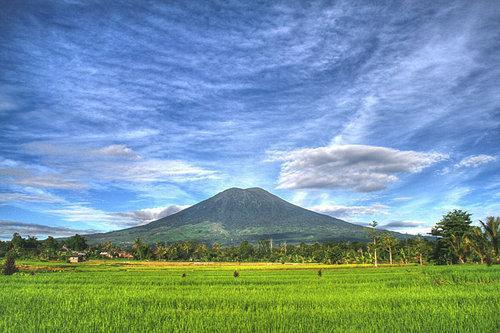 Hiking Gunung Dempo